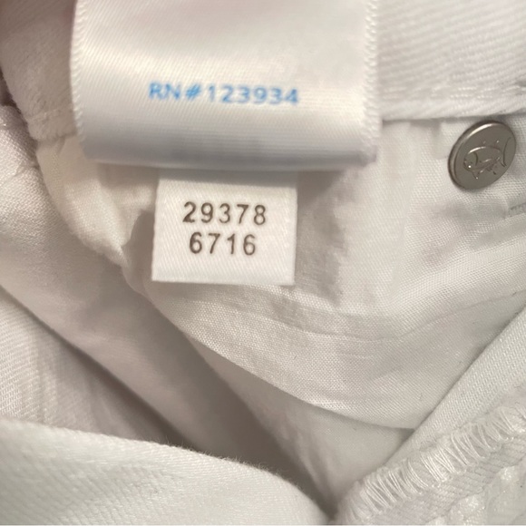 NWT Southern Tide White Denim Distressed Shorts Size 27 - Picture 4 of 7